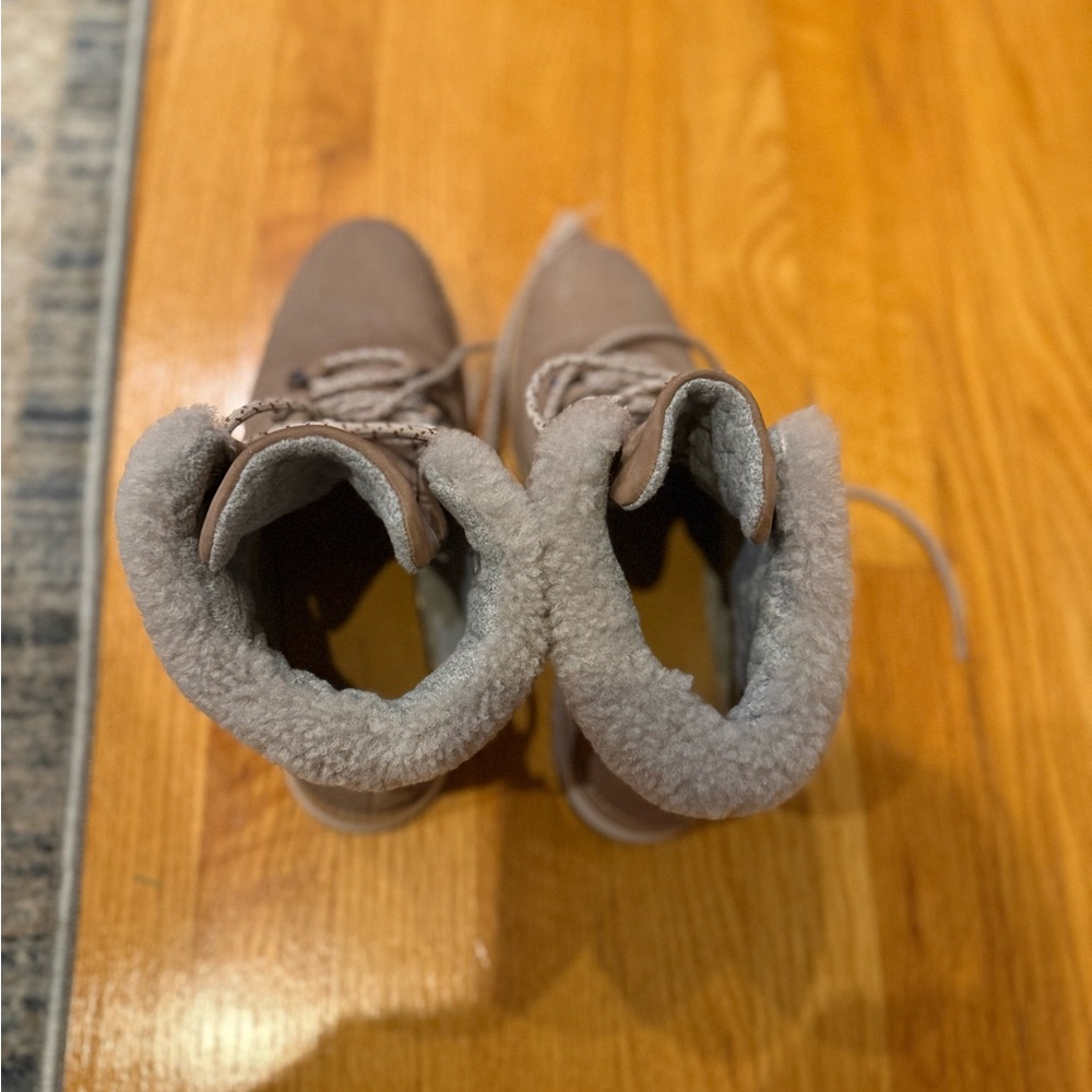 Cole Haan Waterproof Zerogrand Explorer Hiker Boots Womens Sz 9 - Taupe Nubuck - Picture 8 of 10